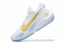 Picture of Zoom Freak Basketball Shoes _SKU987973999655015